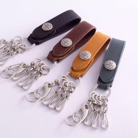 Recommended as a gift! Tochigi Leather Keychain