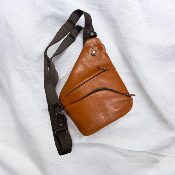 New product We have a 2-type body bag you want to use for outing in early spring!