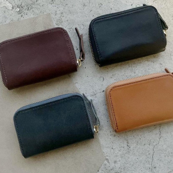 帶有卡片的高級感的本皮革鑰匙盒【櫪木皮革】