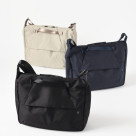 旅の「安心」を日常へ 「STLAKT」シリーズからセキュリティ機能を充実させたショルダーバッグが3型登場