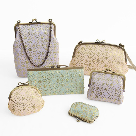 Good luck with lucky cloisonne pattern and glitter foil☆