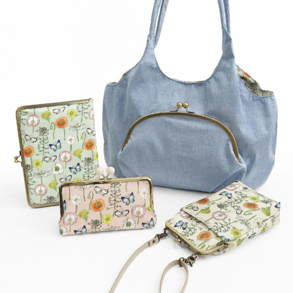 A gorgeous botanical pattern that feels the coming of spring ♪