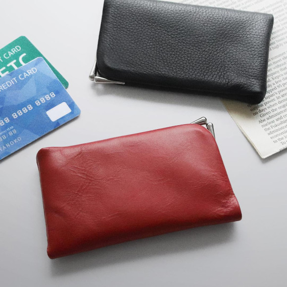 ギフトにもぴったりな本革がま口小物