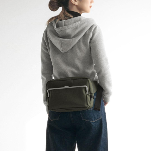 洗練されたマットな質感と心地よい手触り