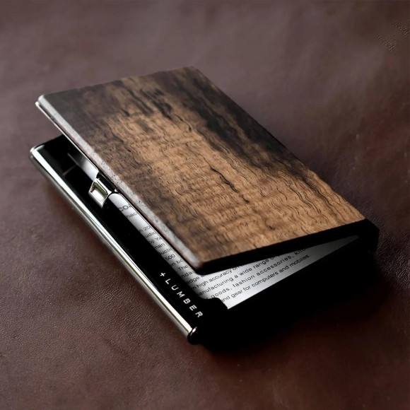 【数量限定】希少な木材が織りなす逸品の木製カードケース