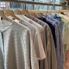 春夏のお洋服が入荷中です