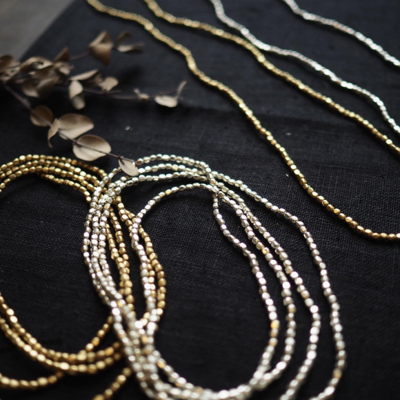 [Restocking] Brass bead necklace