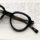 軽やかにお顔を彩る。MAX PITTION 「BALZAC」