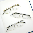 機能性を追求しモダンな印象に。【E5 eyevan m23】