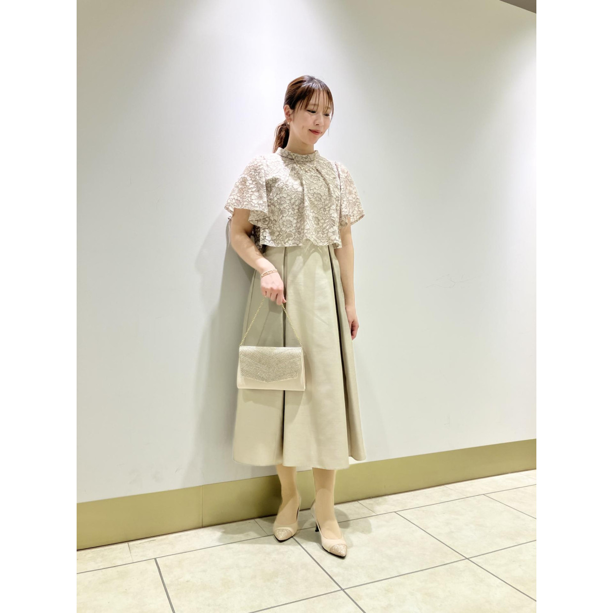 レースブラウス付きシャンタンドレス