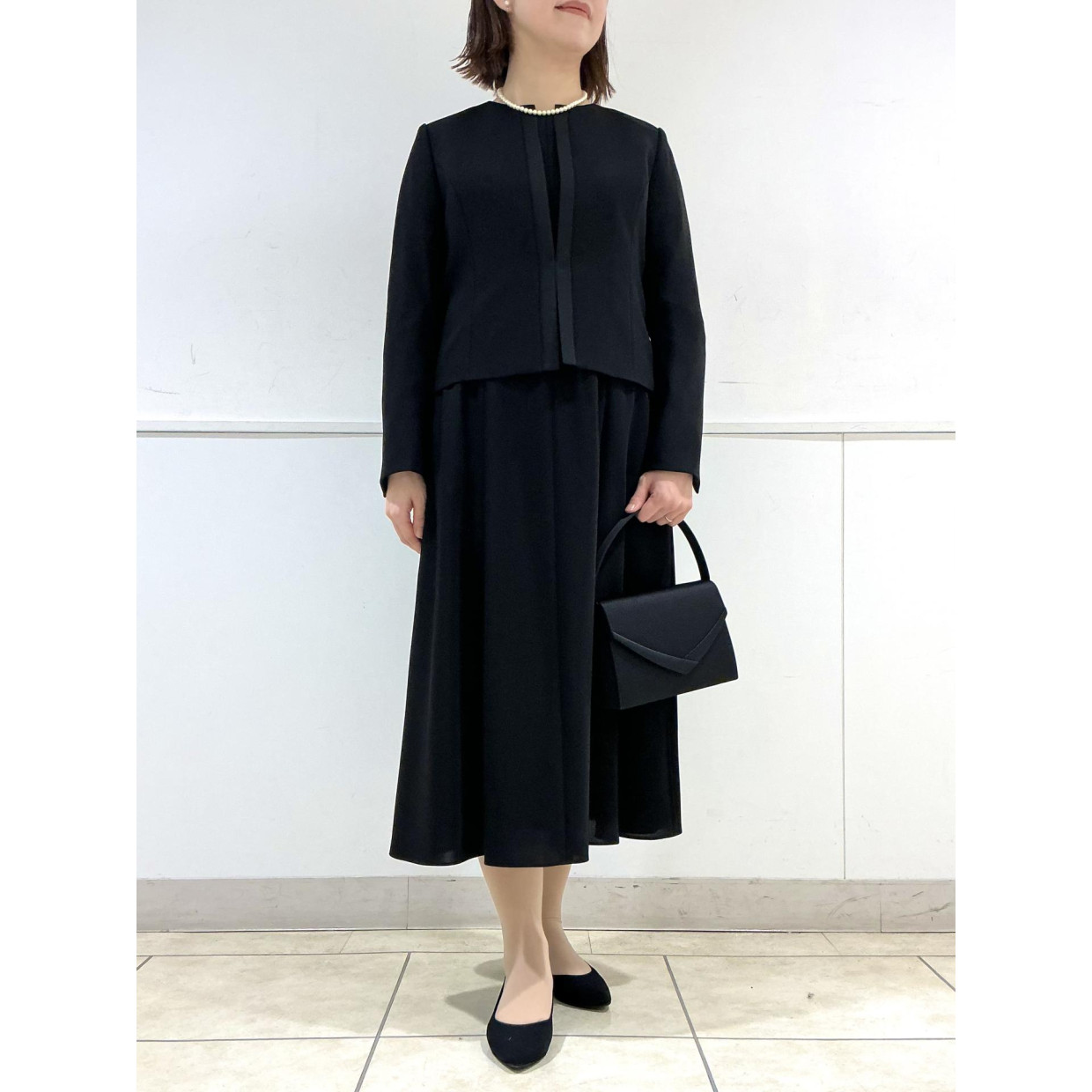 【喪服・礼服】サテン切り替えノーカラージャケット・Aラインフレアワンピースアンサンブル