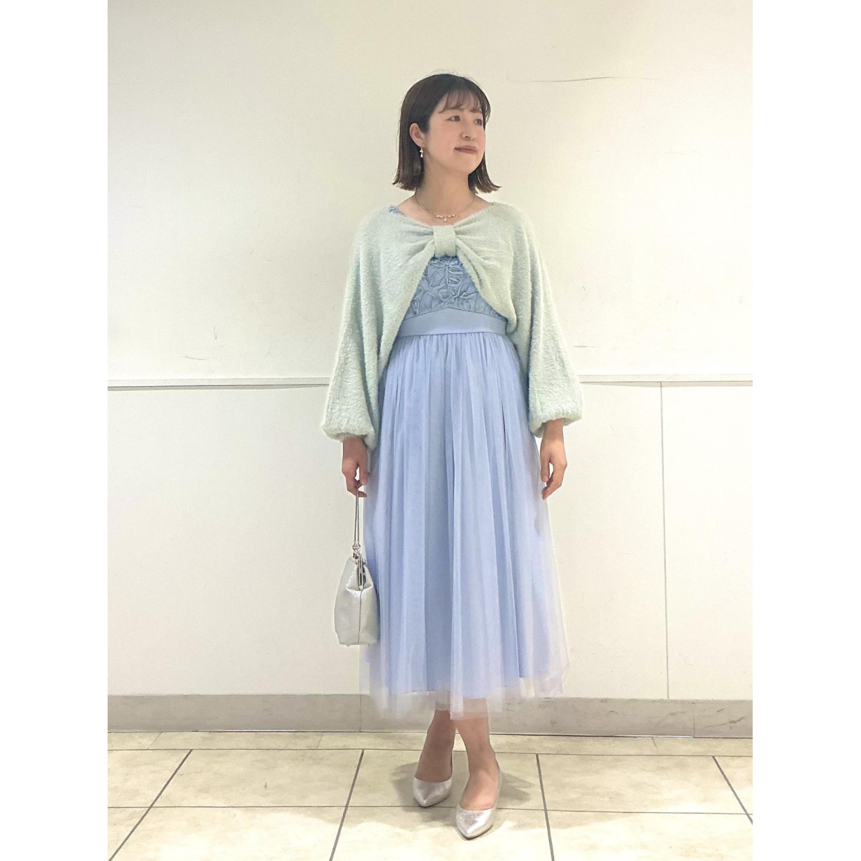 リボンテーブル刺繍チュールギャザーフレアドレス