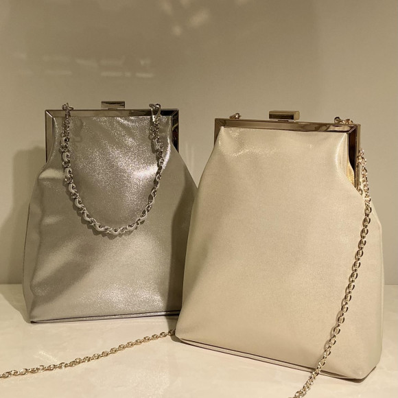 ツイストチェーン付き2WAY縦型バッグ