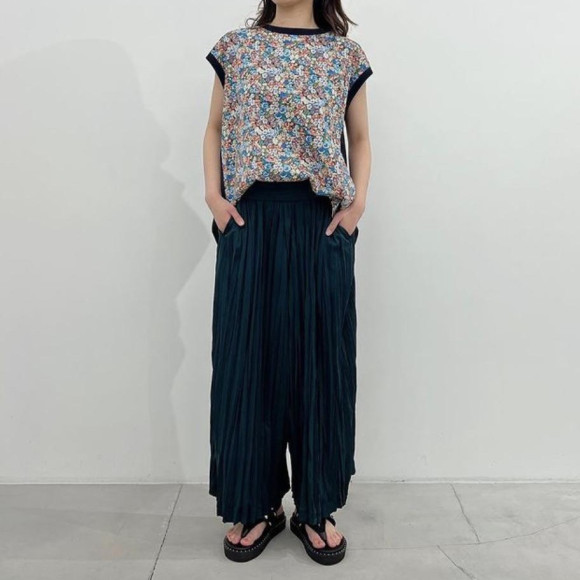 LIBERTY PRINT