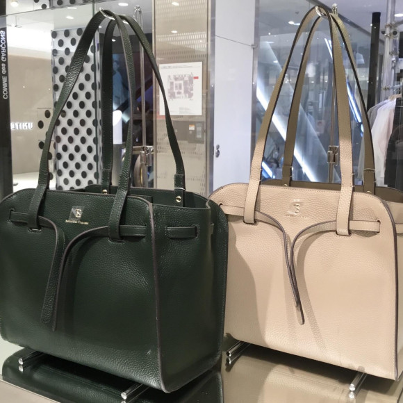 お荷物が多い方にオススメ♡
