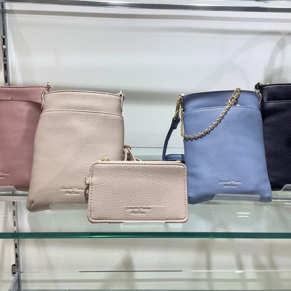 【再入荷】人気のマルチケース付きスマホショルダー☆