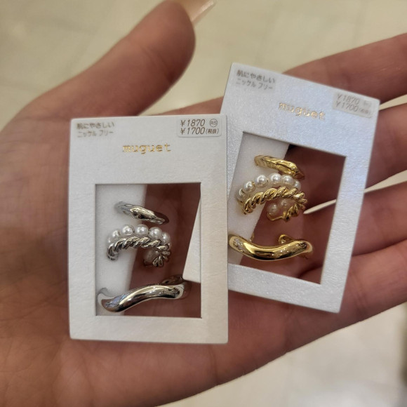 EAR CUFF