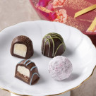 100年の感謝と 創造力を、 チョコレートに込めて。
