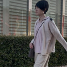 着こなしのアクセントに、セーラーカラーが可愛いシャツ♪