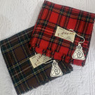 老实人泰勒的围巾到货了!