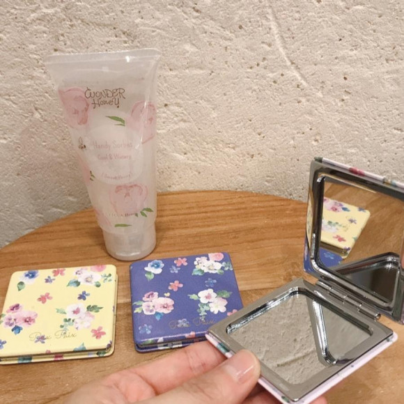 fedeleコンパクトミラー