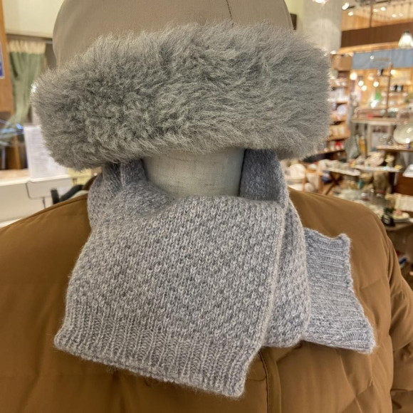 カシミヤスカーフ