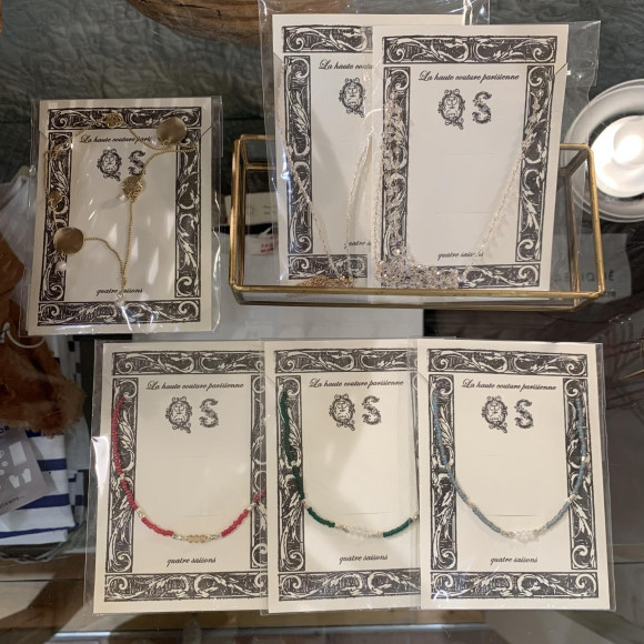 ビーズのアクセサリーが入荷しました(*^-^*)