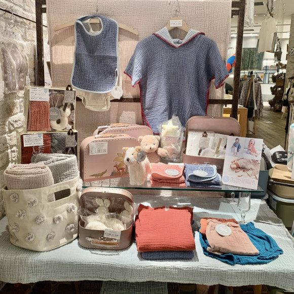 リトルバリーネのベビーアイテムが入荷いたしました(*^-^*)