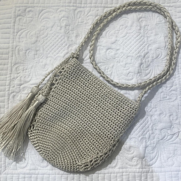 夏のお出掛けにタッセルショルダー♫