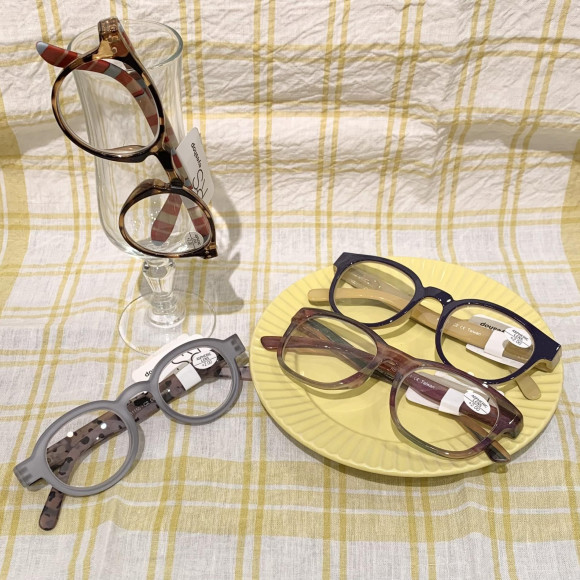 《RS eyeshop》のリーディンググラスが入荷しました！