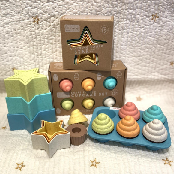 カラフルなおもちゃで楽しく遊ぼう♬