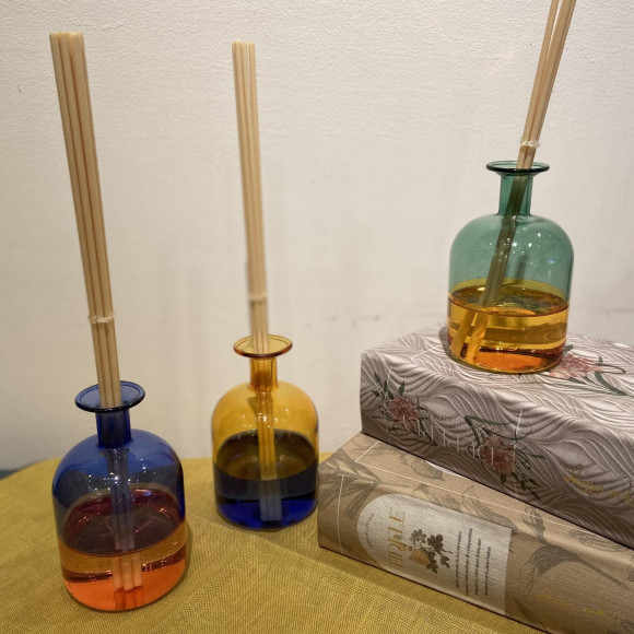 見た目も楽しいディフューザーが届きました♬