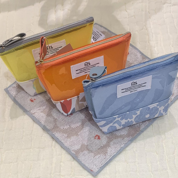 Colorful Wpc. mini pouch