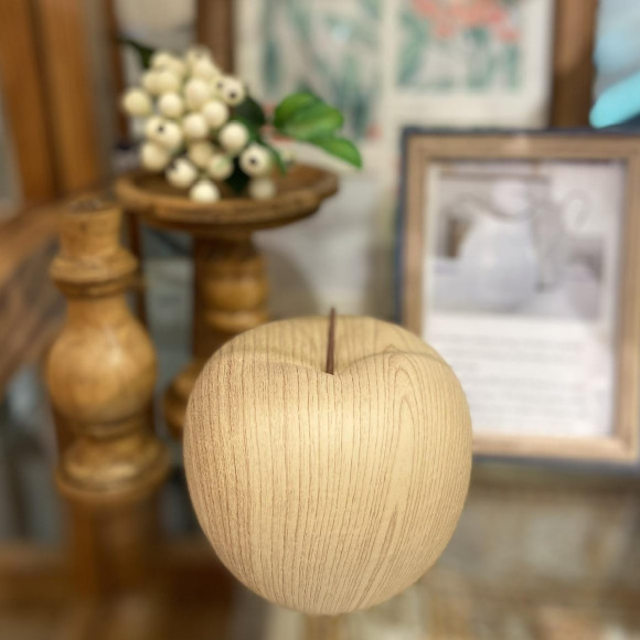 Money bank made of wood-like pottery♪