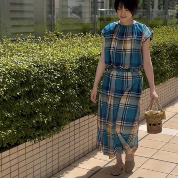 การออกไปข้างนอกที่หน้าร้อนที่ Madras check