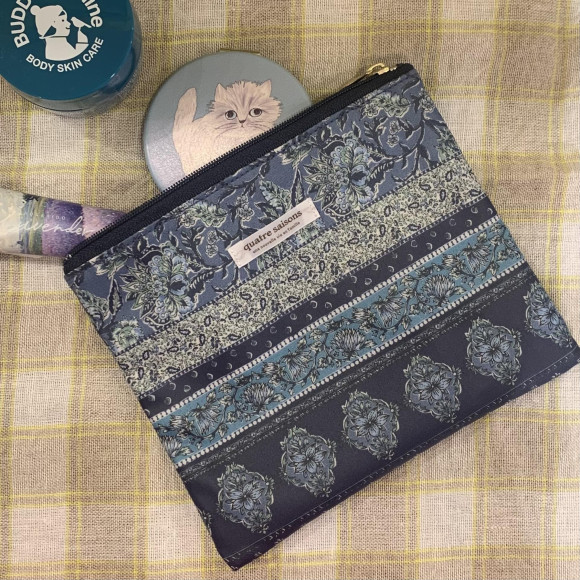 普罗旺斯图案的化妆包系列进货了♪