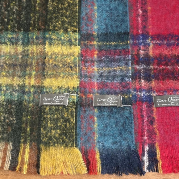 ผ้าพันคอการตรวจสอบที่ผลิตในฝรั่งเศสมาถึง♪