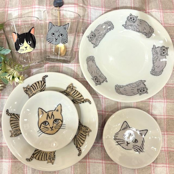 人気の松尾ミユキさんの食器が入荷しました！