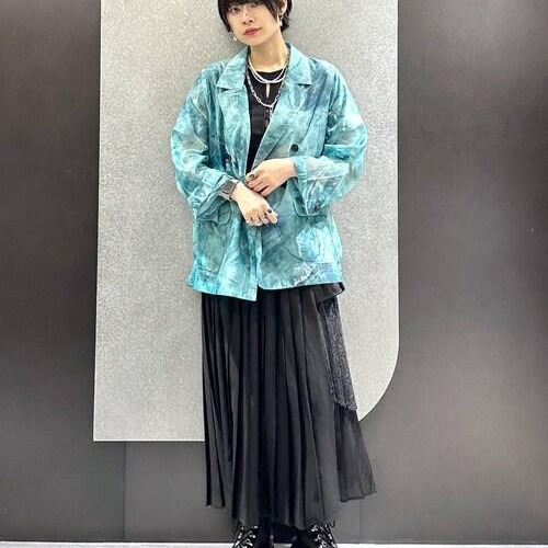 カラージャケットスタイリングイ...