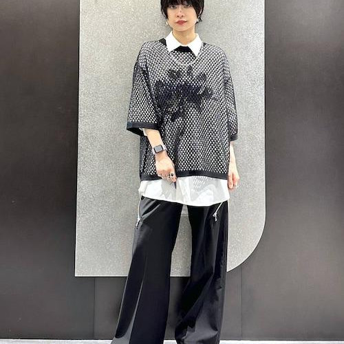 メッシュ×シャツのレイヤードス...
