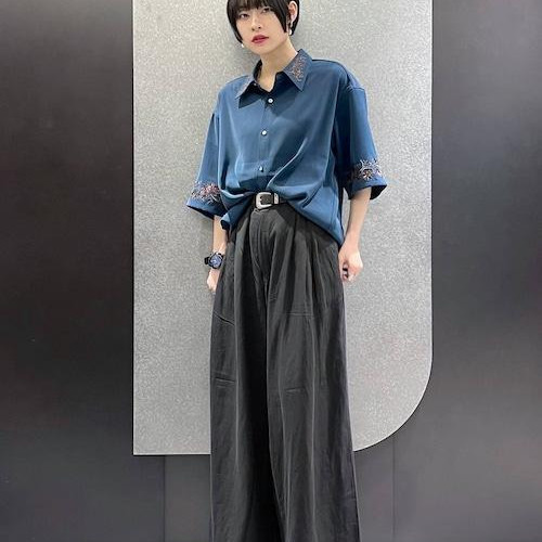 トロミシシュウシャツシンプルな...