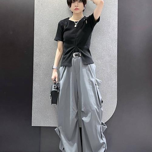 シンプルモノトーンスタイリング