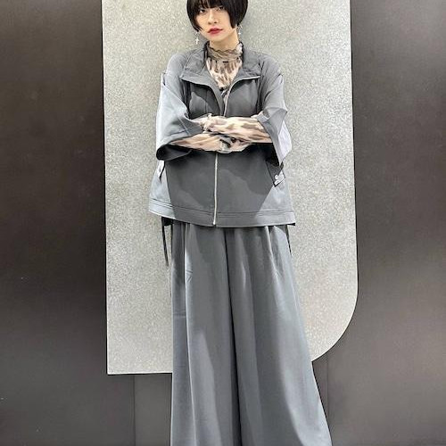 メンズのセットアップはダボっと...