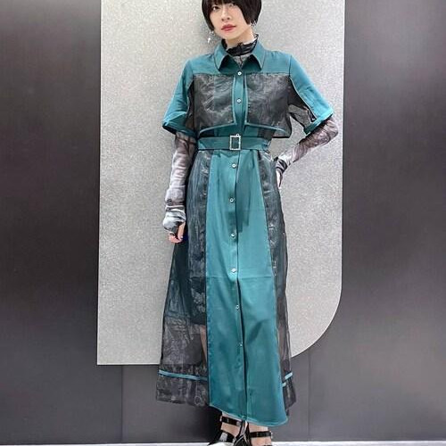 カラーワンピース鮮やかグリーン...