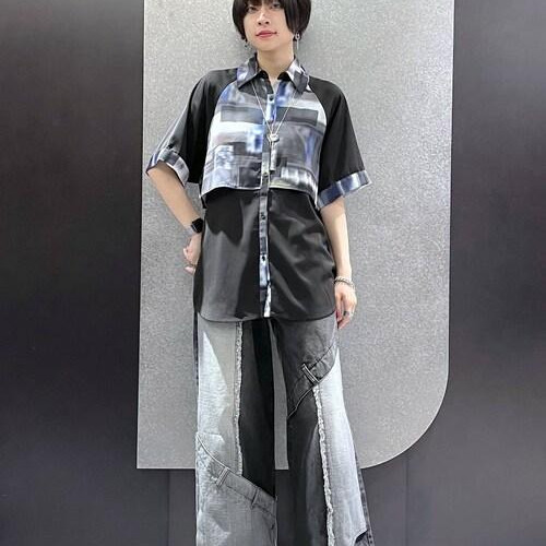 レディースのシャツはお尻まです...