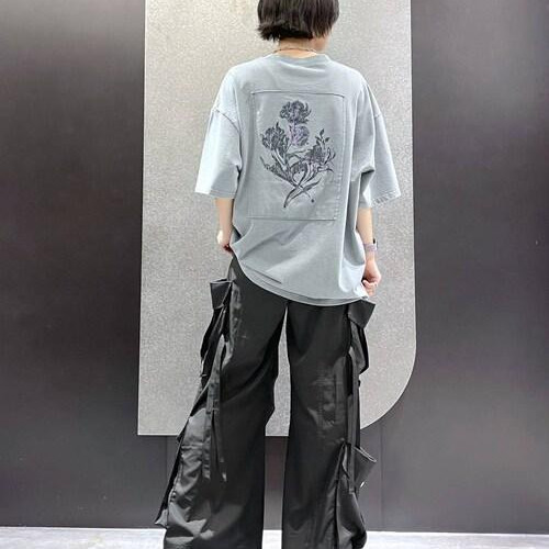 バックプリントが可愛いデザイン...