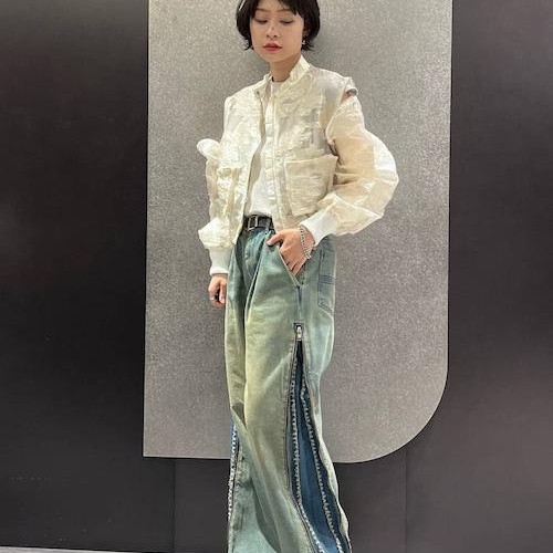 シアー素材で残暑でも軽く羽織れ...