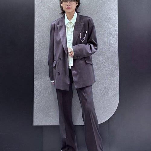 现代和全新的古典史泰...