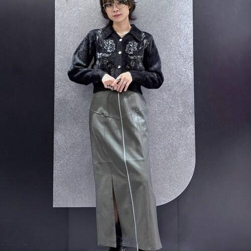 柔らかいシャギーのニットはショ...