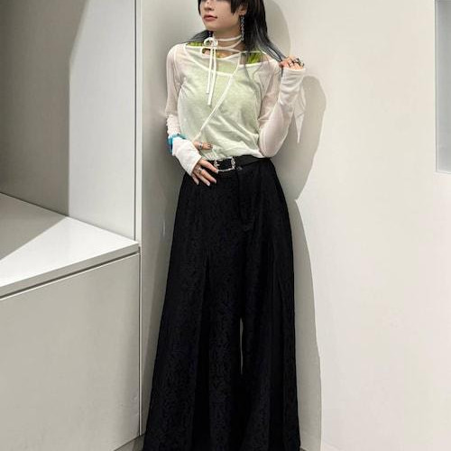 店頭着用スタイル！トップスは透...